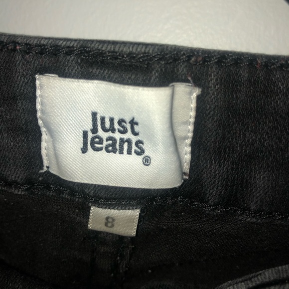 Good jeans from a well known company. Have been worn a bit but still great. - Picture 2 of 2